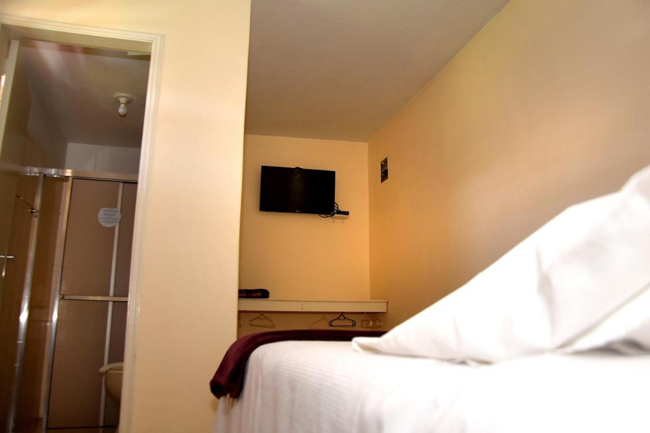 Caminito Hotel Santo Antonio do Pinhal Ruang foto